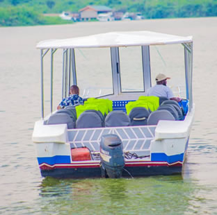 boat cruise 1